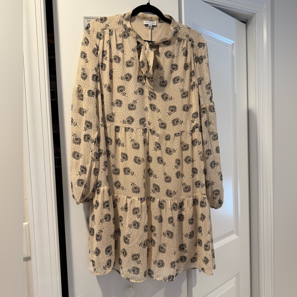 Versona Dress